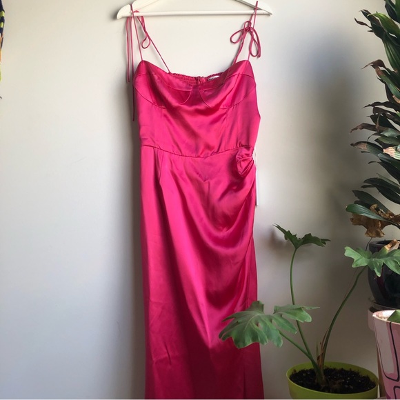NWT! REFORMATION MARGUERITE SILK DRESS - 8 - Picture 7 of 7